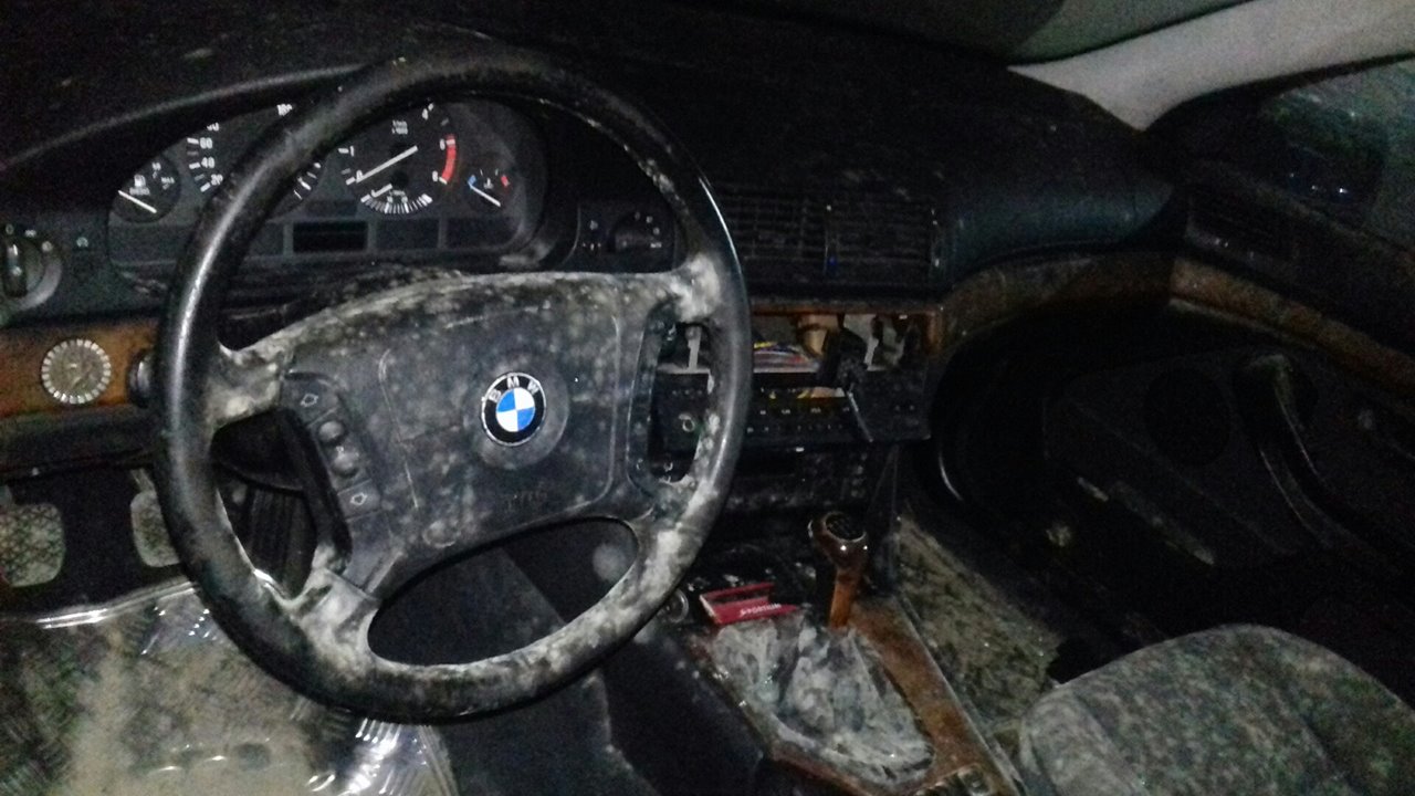 REJILLA PARAGOLPES DELANTERO BMW SERIE 5 BERLINA (E39) 525td  2.5 Turbodiesel CAT (116 CV) |   09.95 - 12.00_img_1